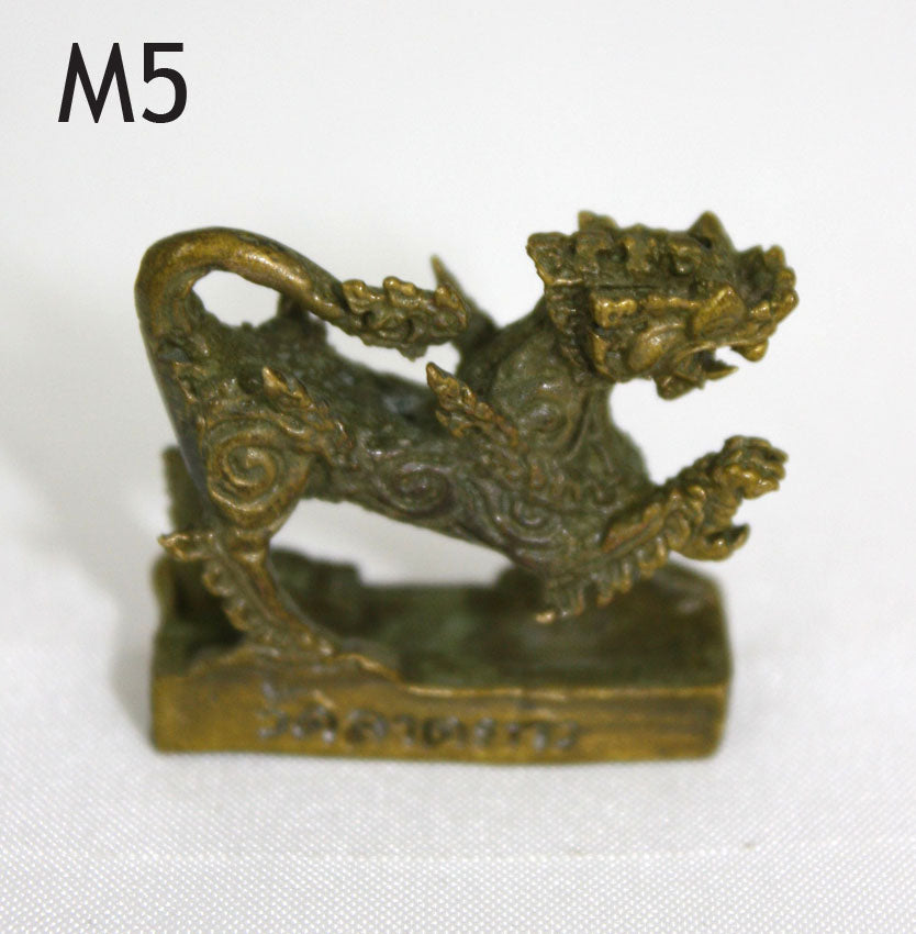 Small Buddhist amulets – different styles and prices - farangshop-co