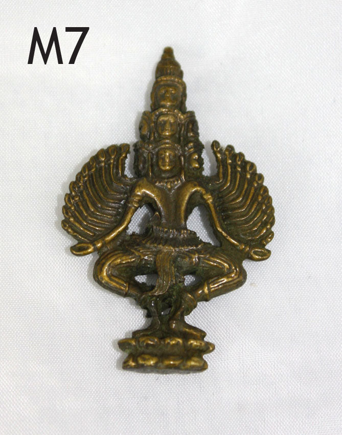 Small Buddhist amulets – different styles and prices - farangshop-co