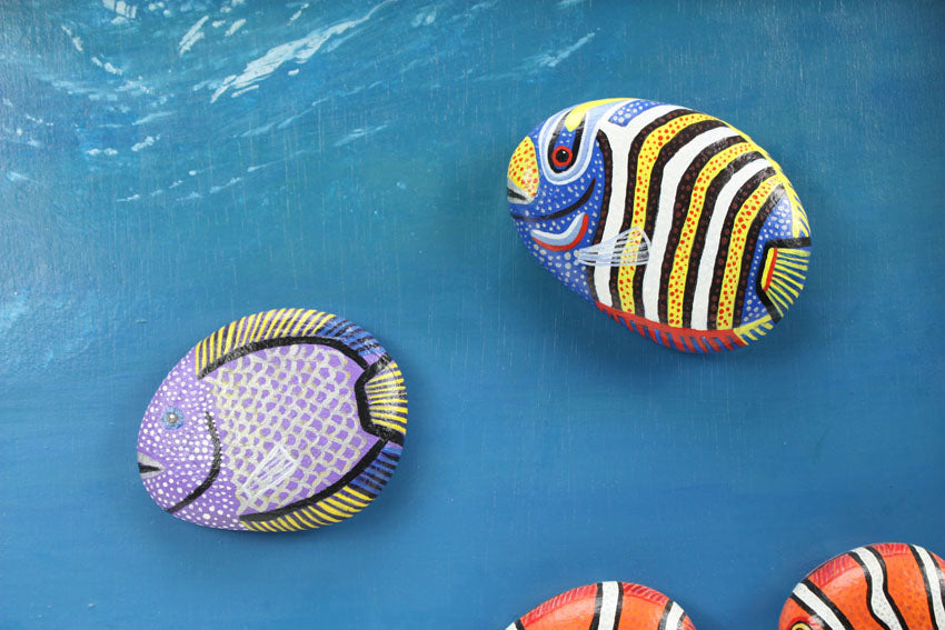 Hand Painted animals on rocks - Framed Ocean Scene with Many Fish, montage - farangshop-co