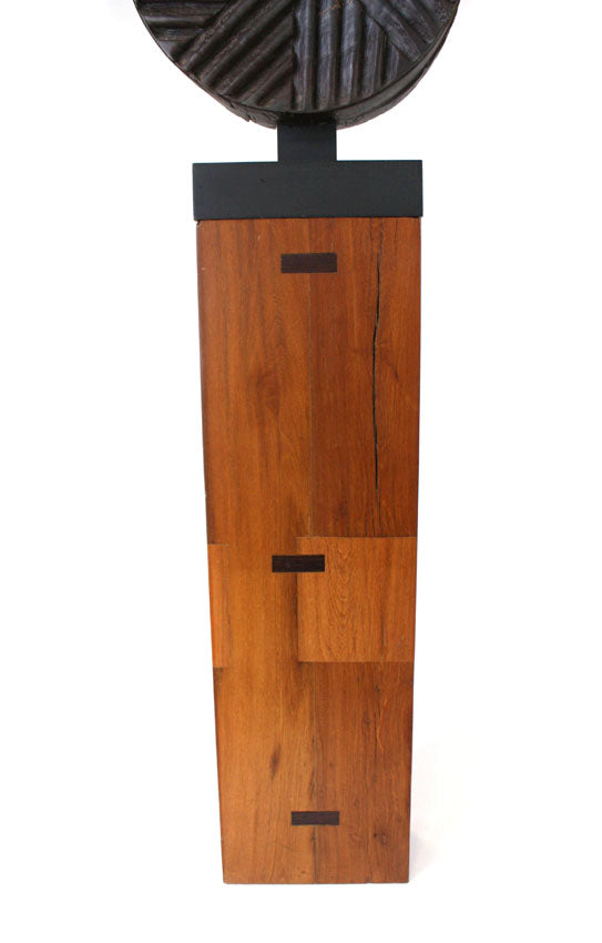 Interior design Teak nut grinding wheel on teak base - farangshop-co