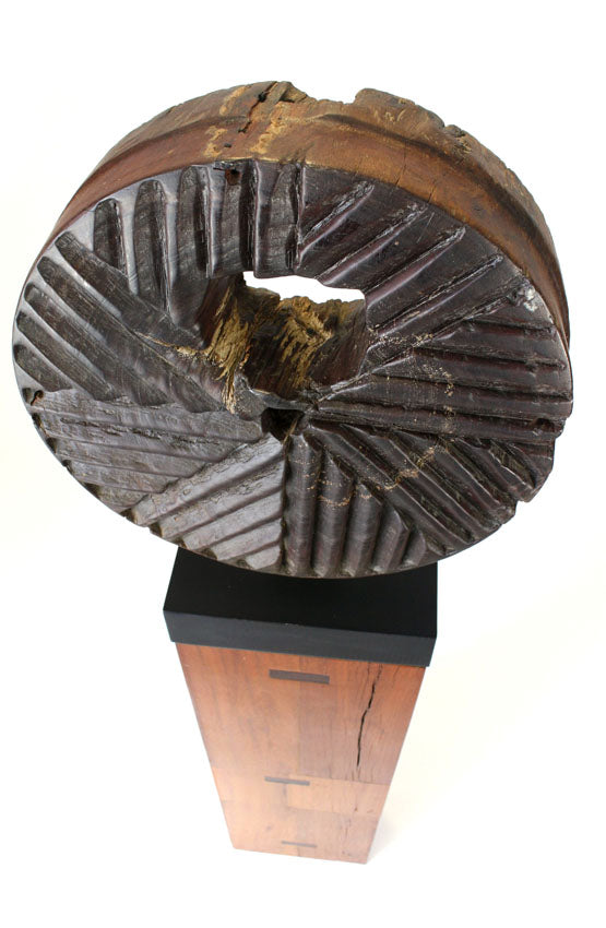 Interior design Teak nut grinding wheel on teak base - farangshop-co