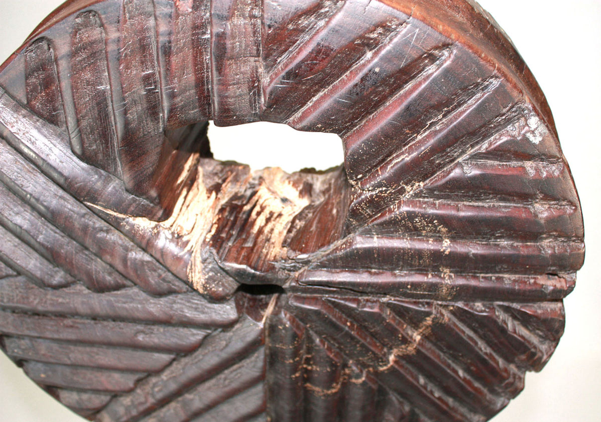 Interior design Teak nut grinding wheel on teak base - farangshop-co